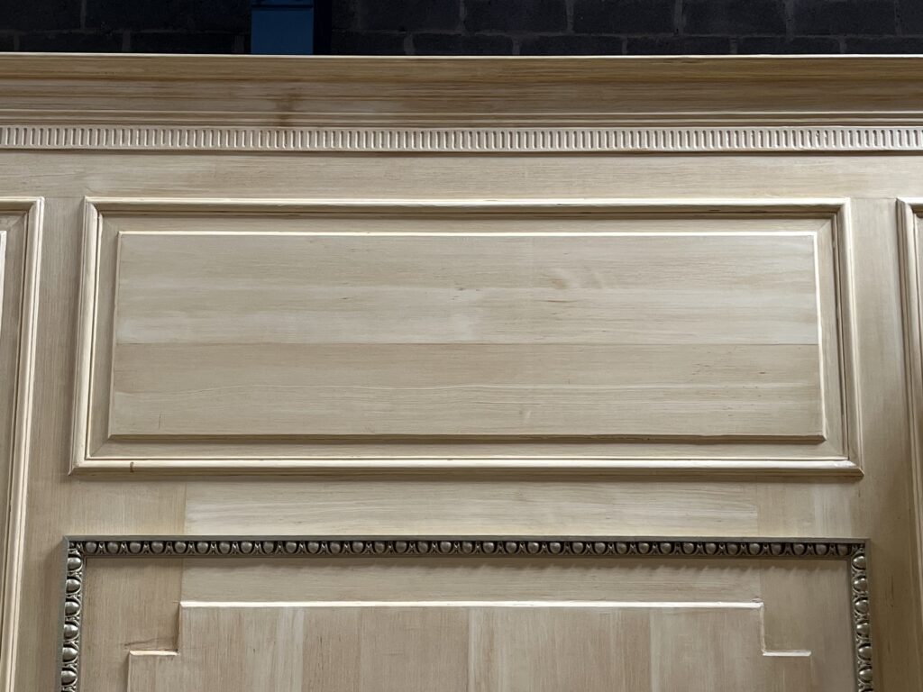 Trompe-l'œil de faux bois peint à la main - artiste peintre Agathe Zuliani - décoration d'intérieur Paris